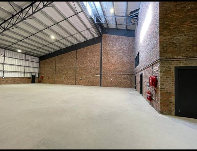 877M² WAREHOUSE TO LET IN RIVERSANDS